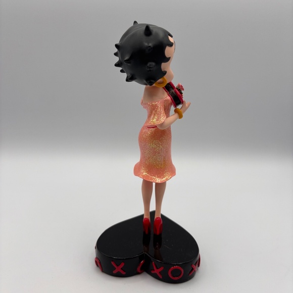 Vintage Danbury Mint Betty Boop Hugs and Kisses Collectible Retro Figurine - Picture 4 of 13